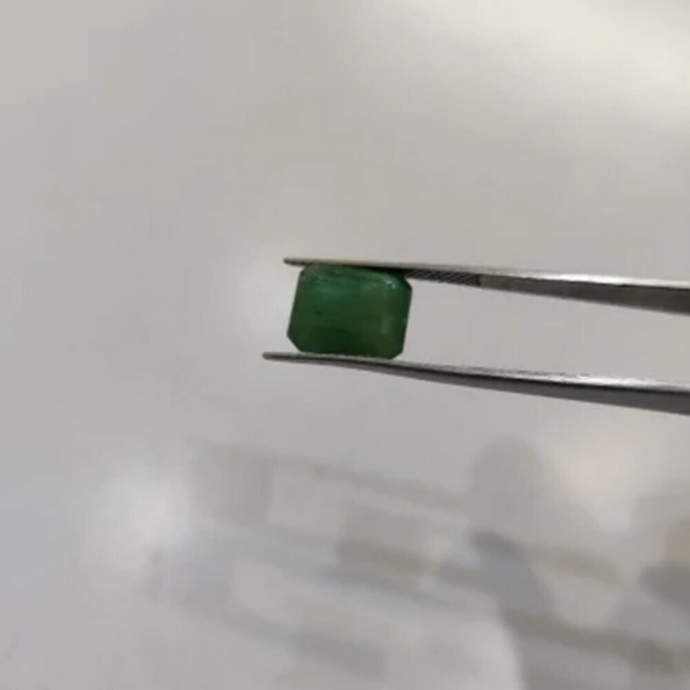 Natural Emerald Stone