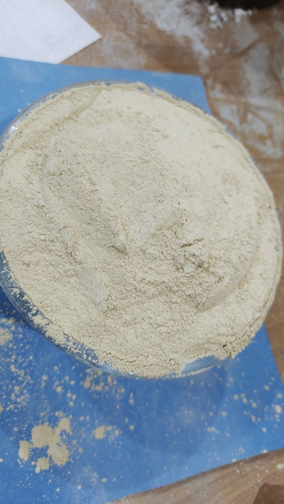 Soapstone Light Yellow - Size 200 & 300 Mesh, Mgo 26% Approx, Sio2 60% Approx, Color Yellow, High Strength, Reversible Dimensional Stability, Basic Refractory Applications