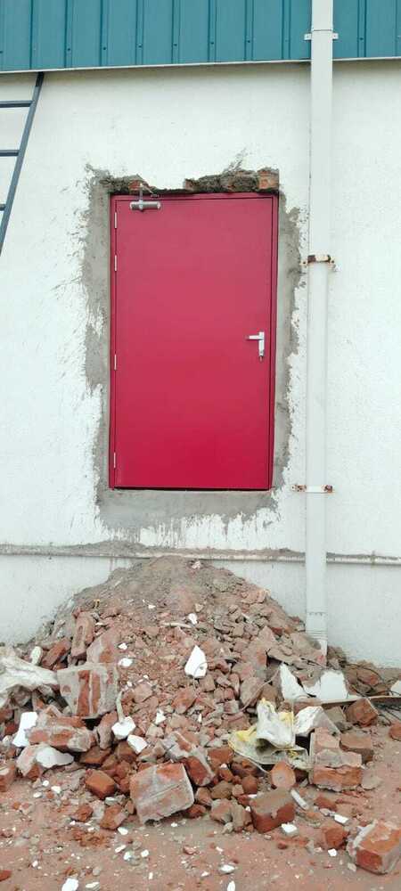 Emergency Exit Fire Resistant Door In Ujjain Application: Office