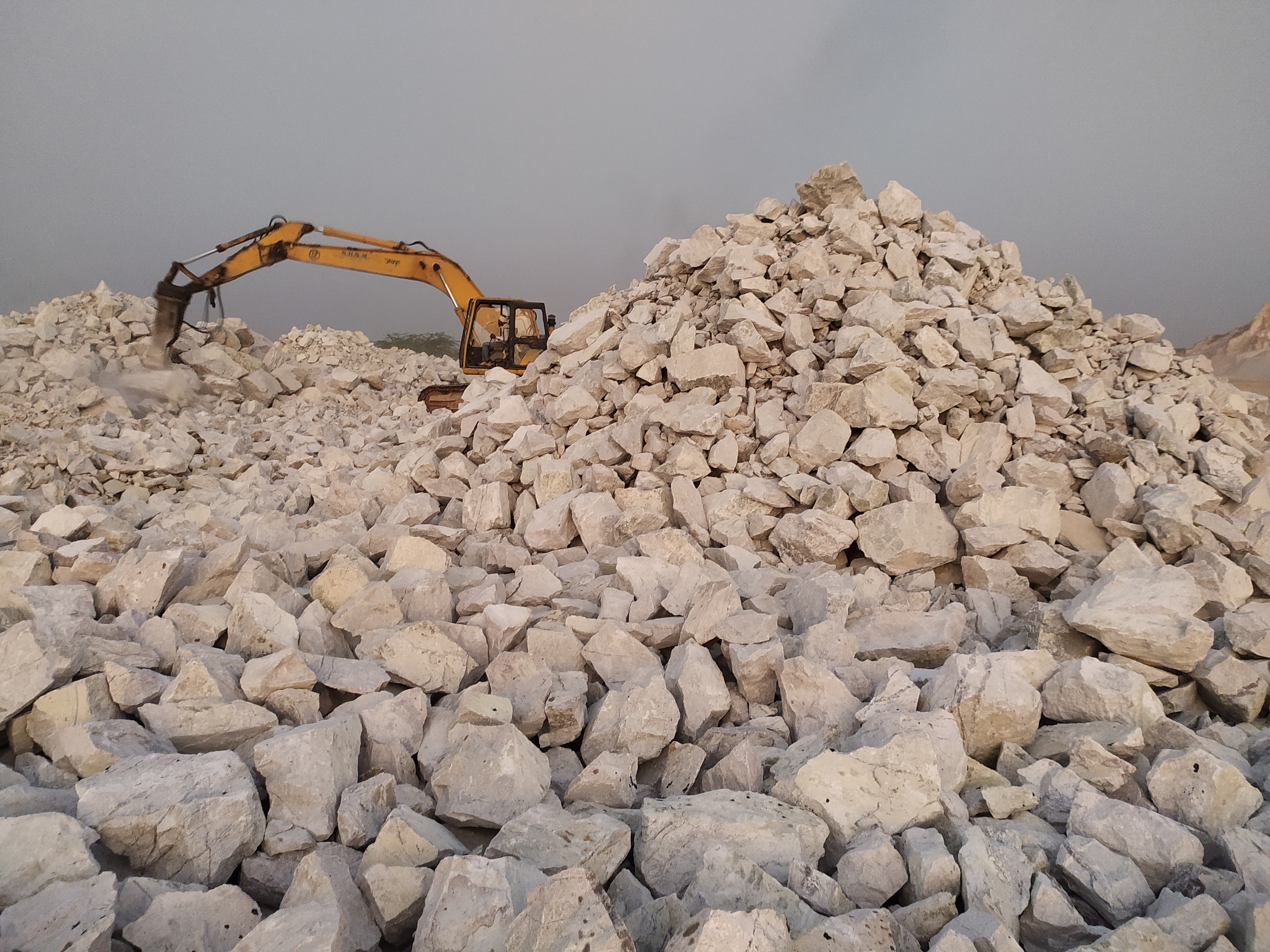 Soda Feldspar Lumps