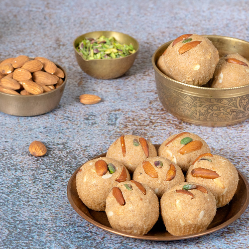 अटा ड्राईफ्रूट लड्डू