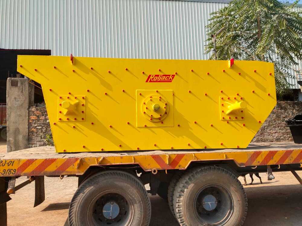 Yellow Horizontal Vibrating Screen