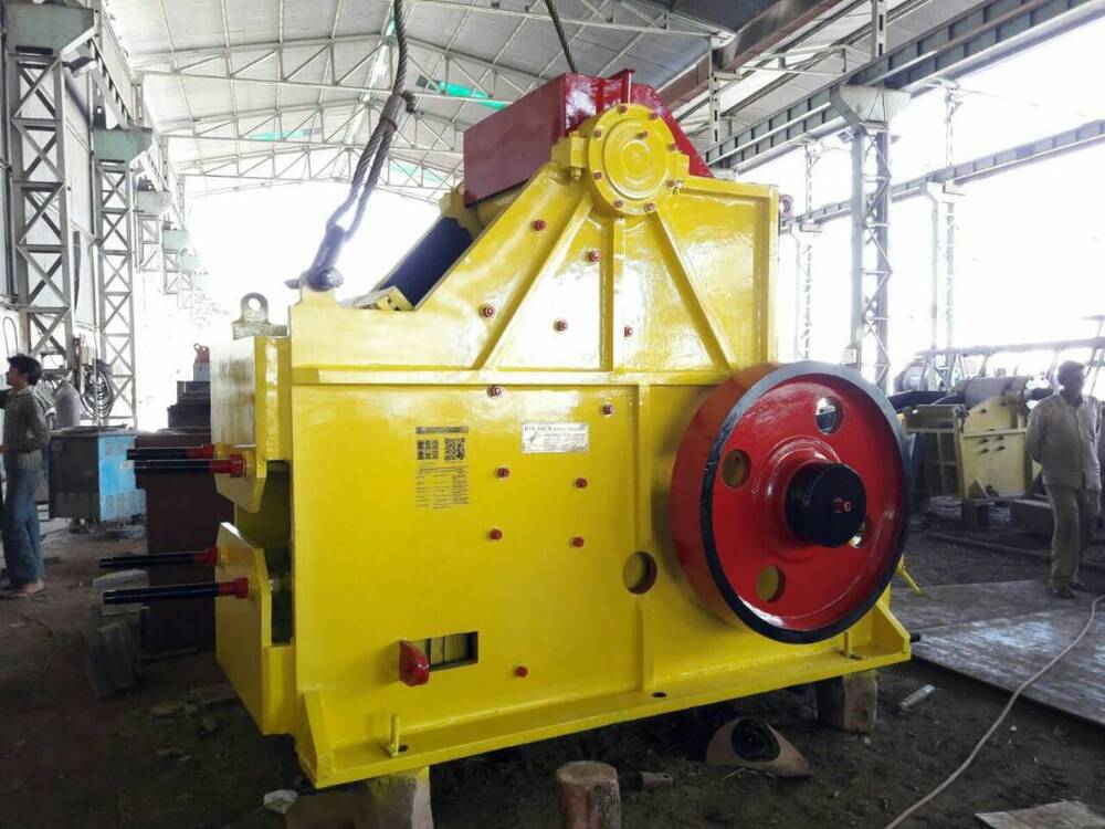 Double Toggle Jaw Crushers - Galvanized Steel, 300-650 T/hr Capacity, Yellow | Automatic, High Efficiency, Low Maintenance, Oil Lubricated, Plc Control