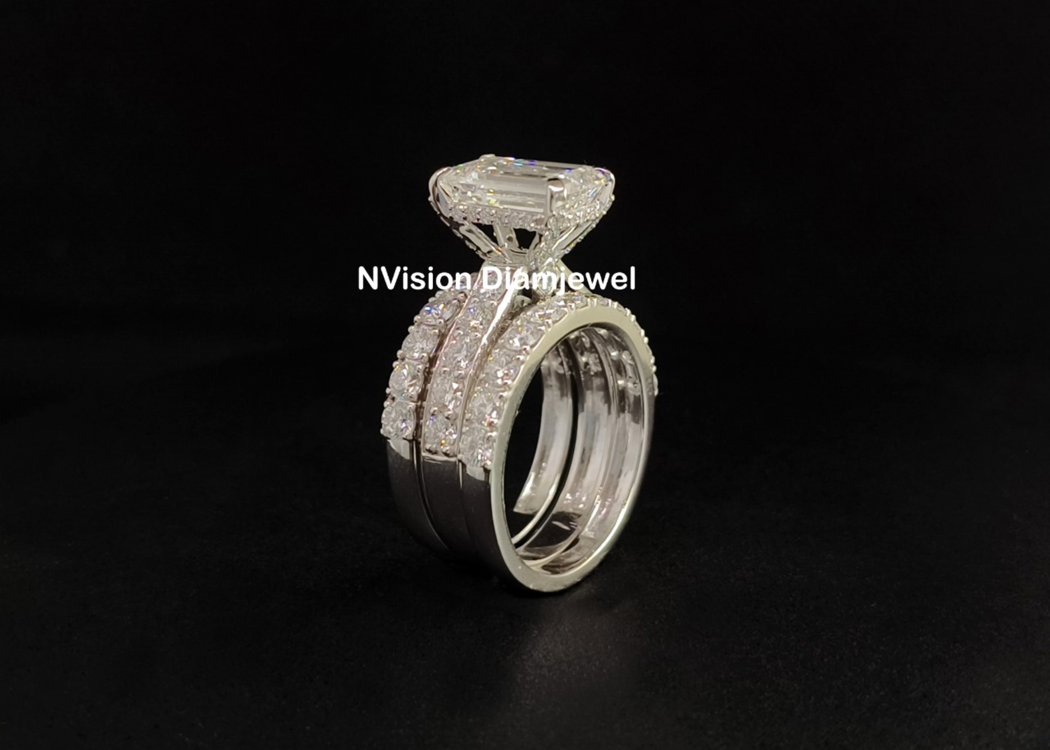 Emerald Trinity Lab-grown Solitaire Rings - Elegant Design, Brilliant Clarity, Sustainable Luxury
