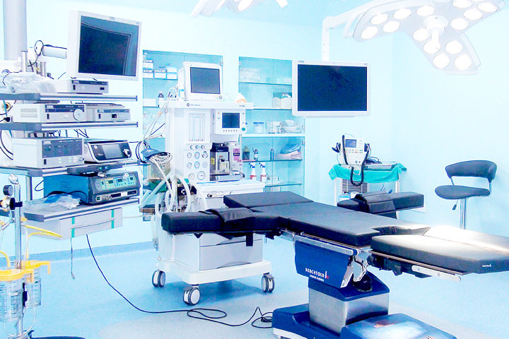 Modular Operation Theatre - Premium Grade Stainless Steel, Advanced Surgical Lighting System, Ergonomic Design Features