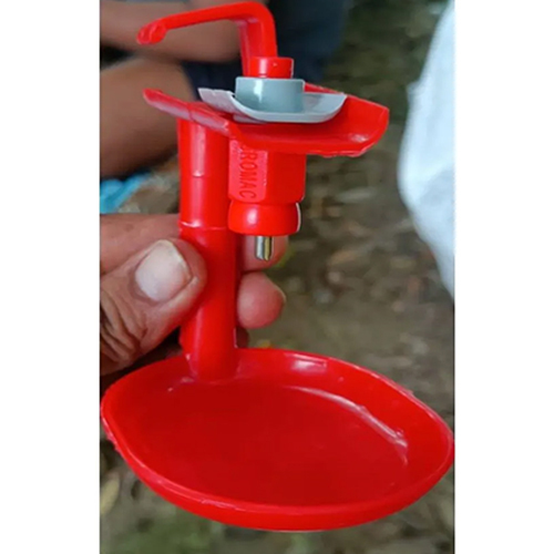 पोल्ट्री ड्रिप कप