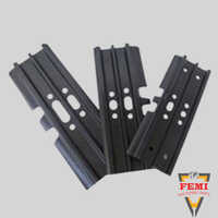 R60  Hyundai Excavator Undercarriage Parts Track Shoe - Color: Black