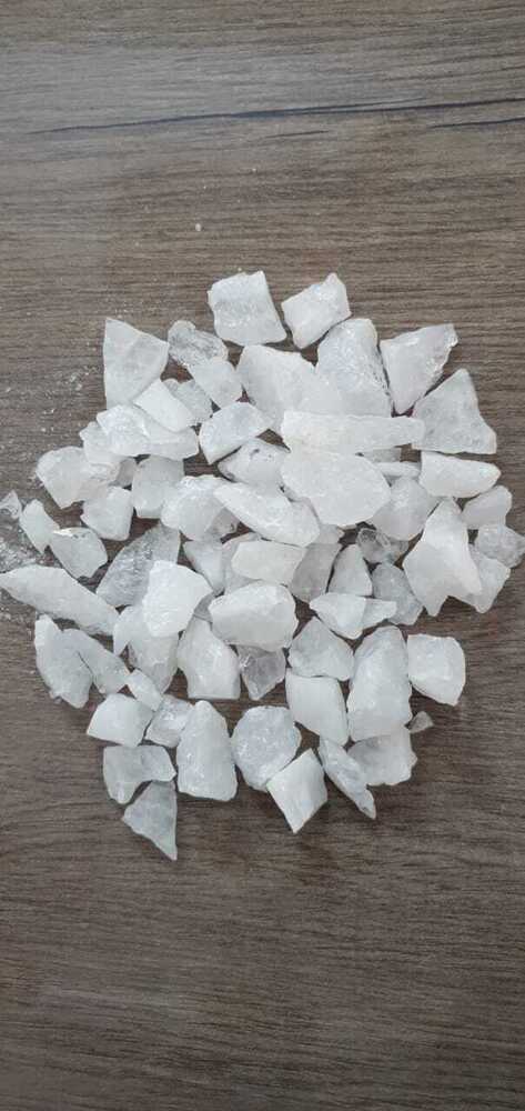 Natural Mine Extracted White Quartz Lumps for SemiConductors and Crucible Industries