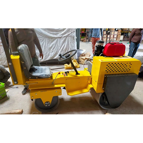 Ride On Road Roller - Automatic Grade: Semi-Automatic