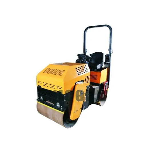 5 Ton Ride On Vibratory Road Roller - Automatic Grade: Semi-Automatic