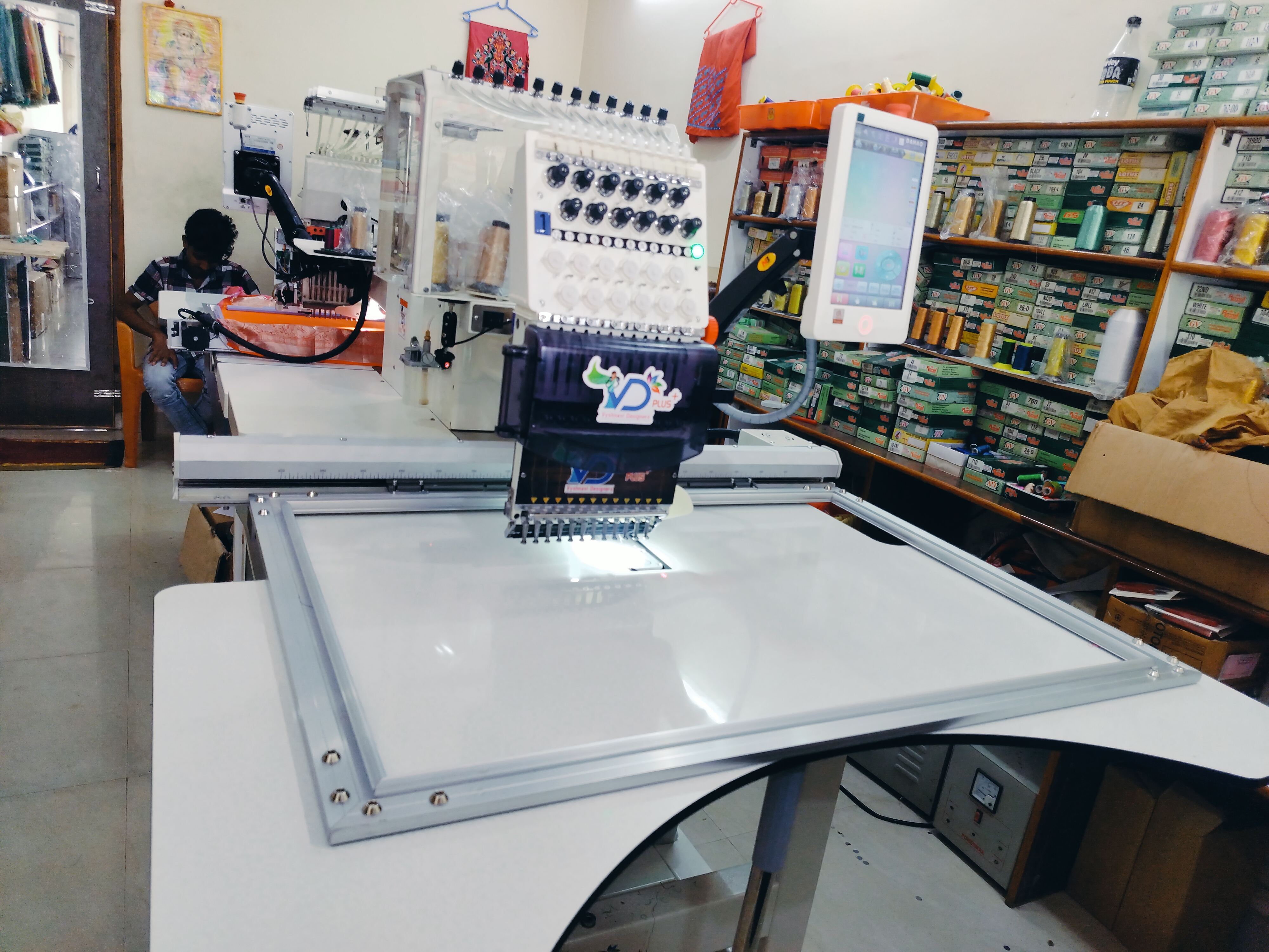 Single Head Mult-Needle - Advantage: Efficient Multi-Needle Embroidery For High-Quality Output