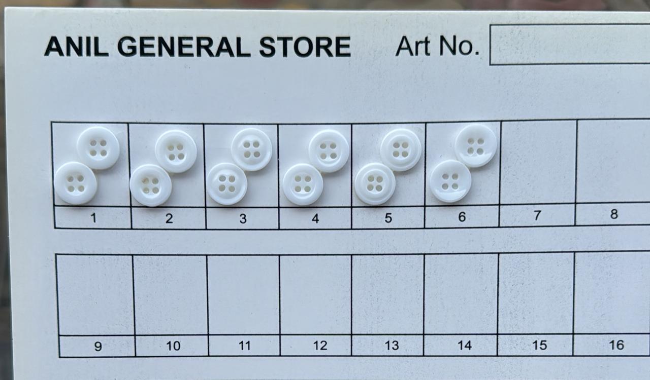 Chalk Button - Color: White