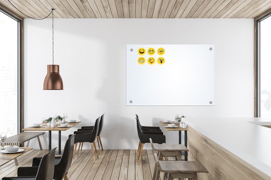 Glossy Extra White Lacquered Glass