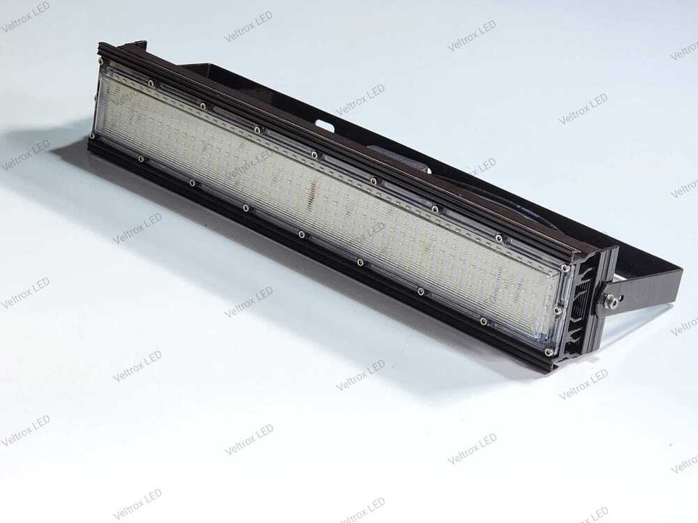 Flood Light - Color: Black