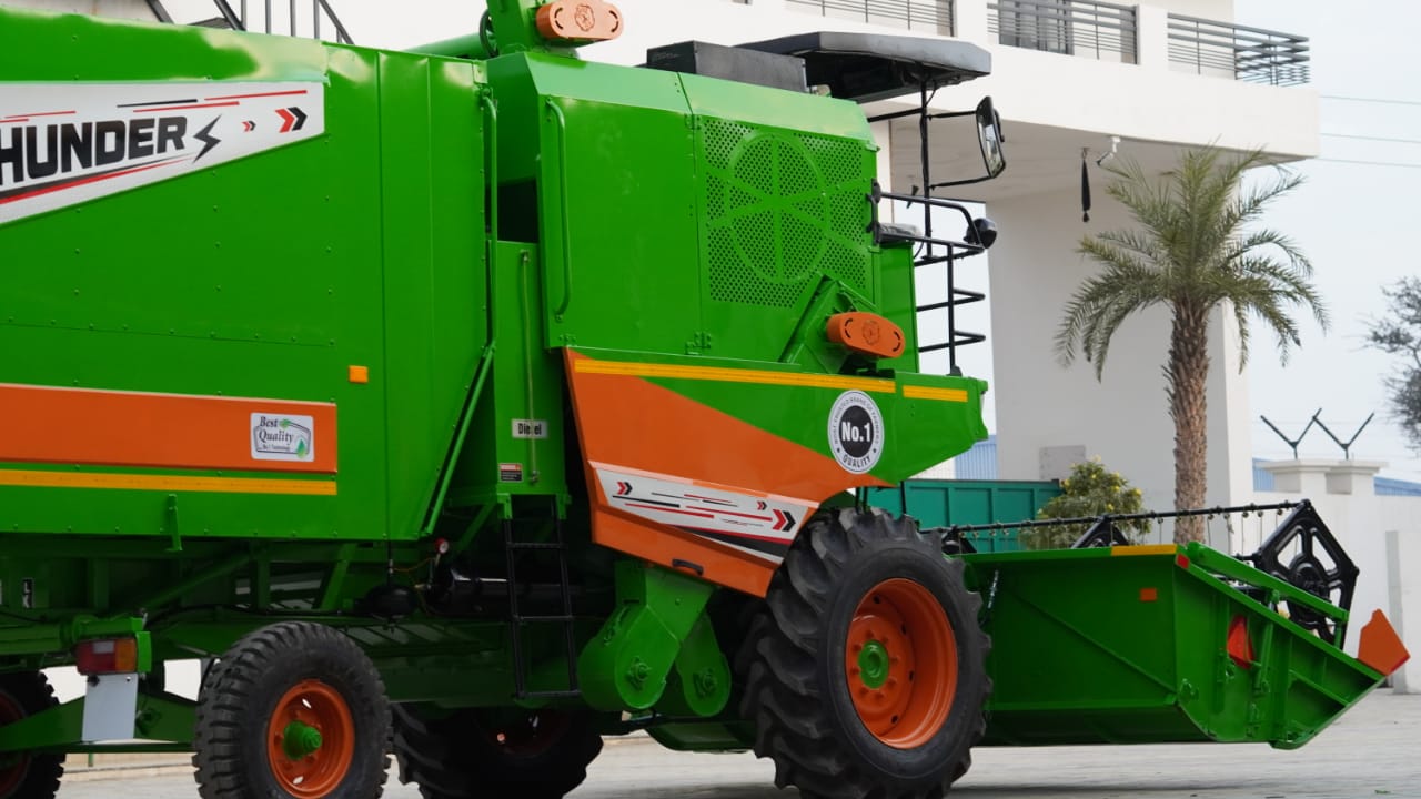 Jangeer Combine Harvester 512