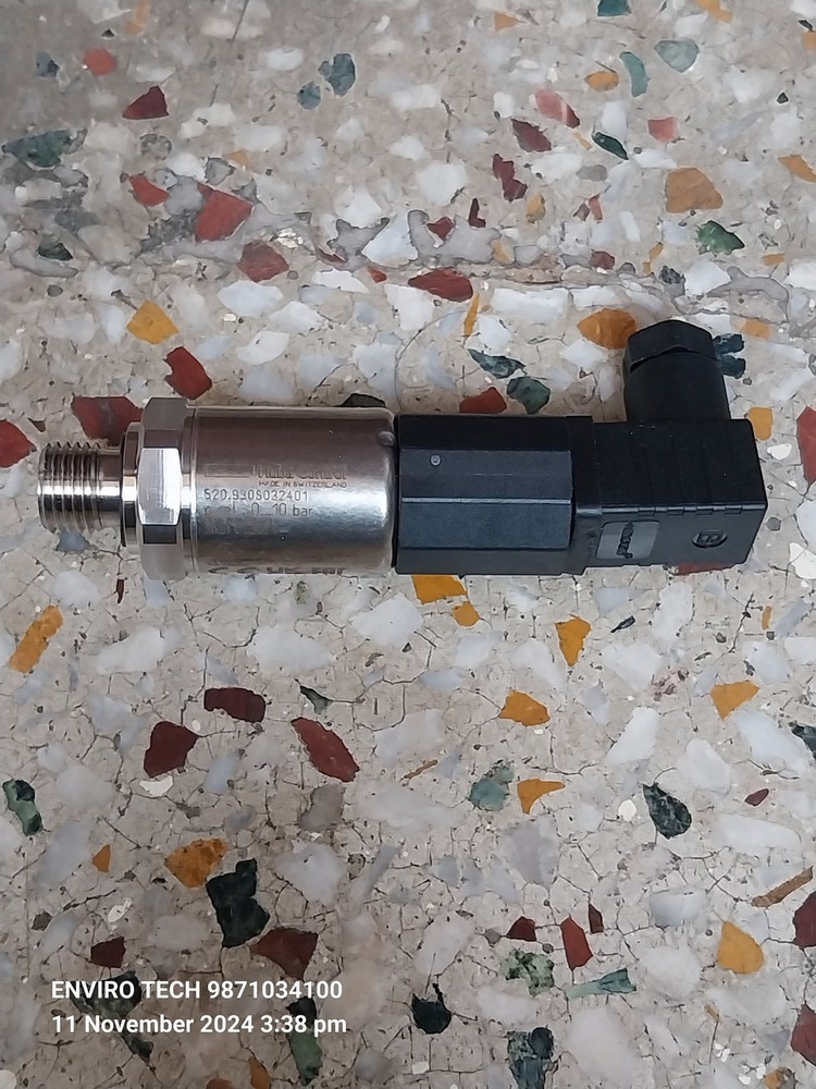 Pressure Transmitter Huba Control Part No 520.930s032401 Range 0-10 Bar