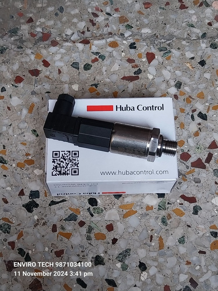 Pressure Transmitter Huba Control Part No 520.930s032401 Range 0-10 Bar