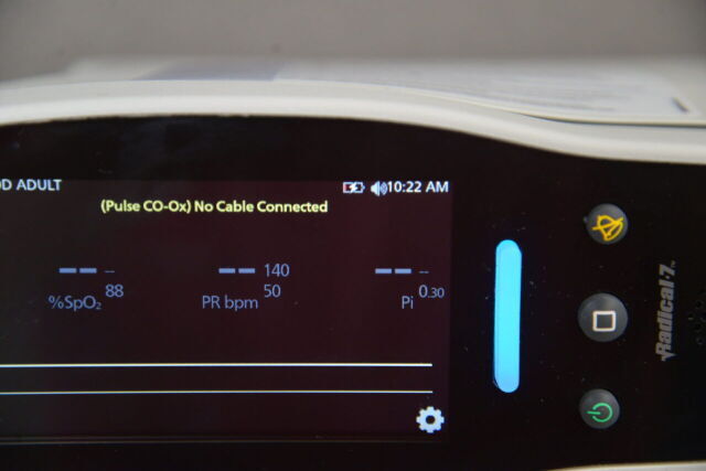 Masimo Pulse Oximeter Redical -7 Rainbow - Application: Hospital