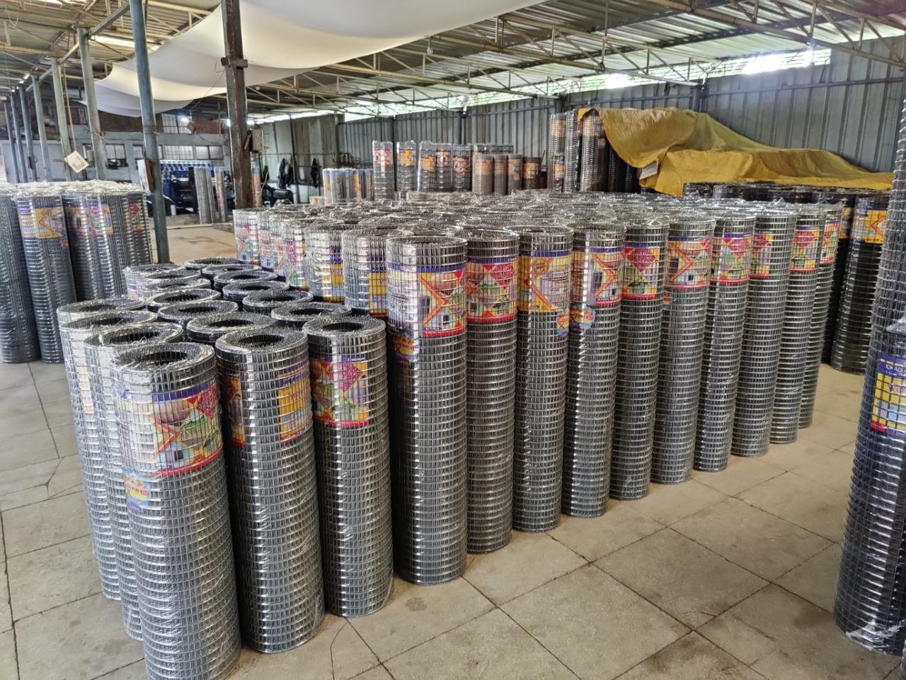 Onion Storage Welded Wire Mesh - Galvanized Steel, 15m Length, 2.50mm Wire Diameter, 32x32mm Aperture | Durable Welded Mesh For Vegetables Storage