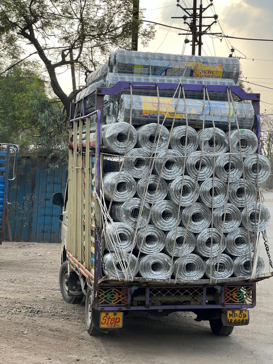 Onion Storage Welded Wire Mesh - Galvanized Steel, 15m Length, 2.50mm Wire Diameter, 32x32mm Aperture | Durable Welded Mesh For Vegetables Storage