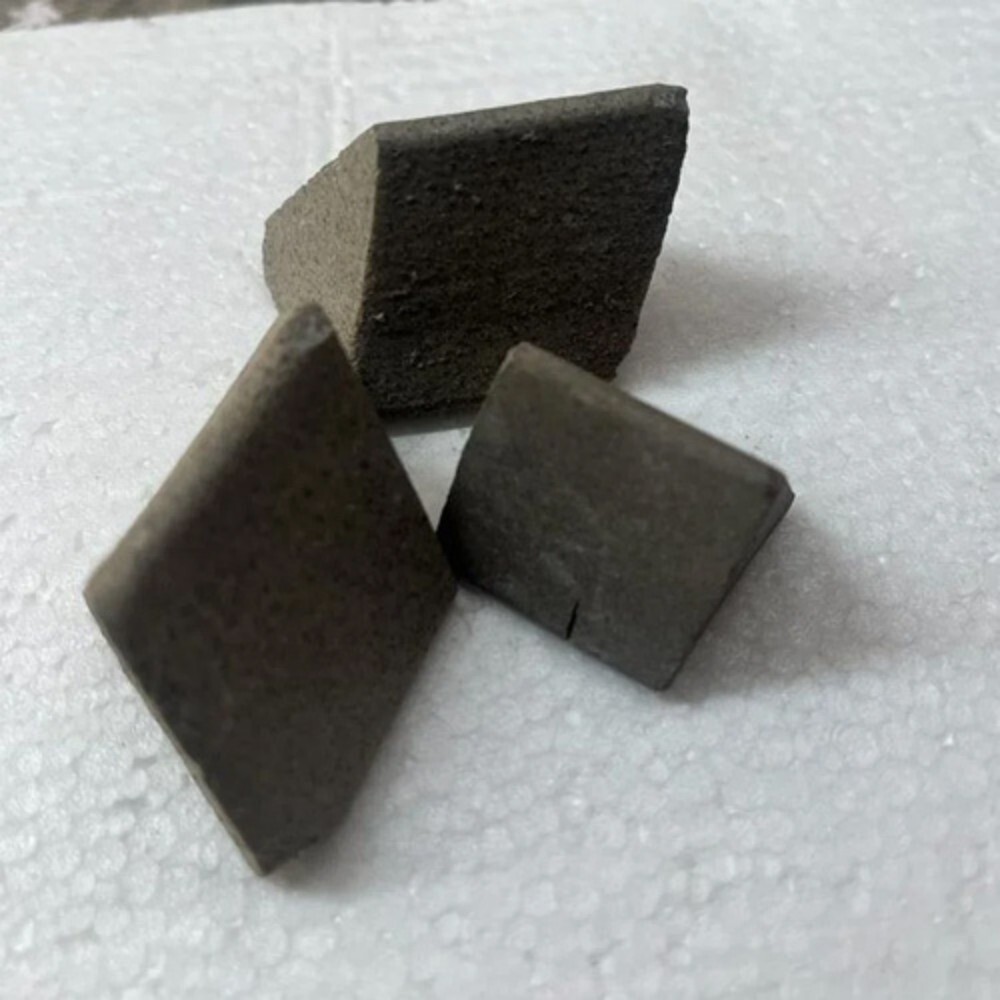 10Mm Ceramic Deburring Media - Color: Dark Grey
