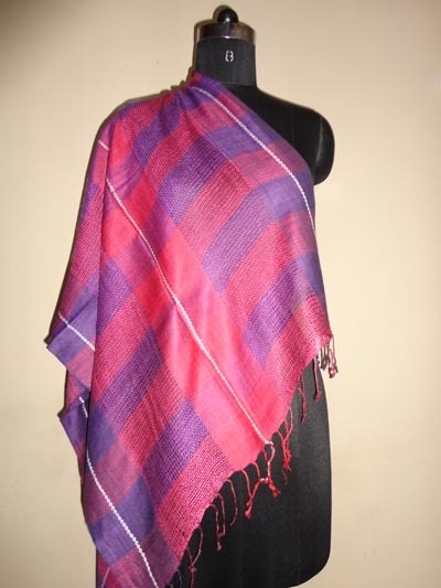 मुलायम बनावट वाले स्टोल्स