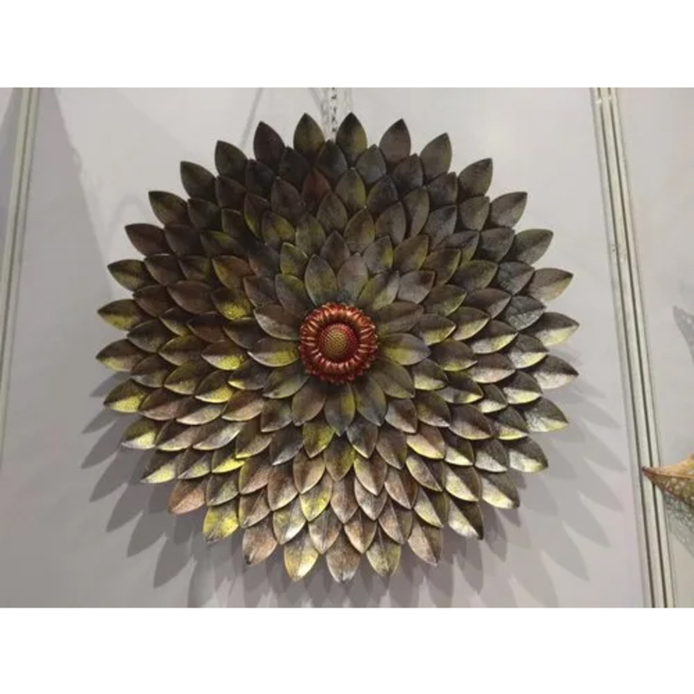 Metal Round Sunflower - Color: Brown