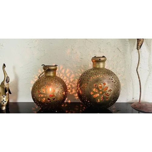 Metal Decorative Candle Pot - Finishing: Polishing