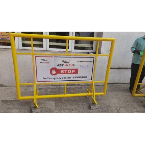 Road Safety Barricades - Dimension (L*W*H): 6 X 5 Sq Ft Foot (Ft)