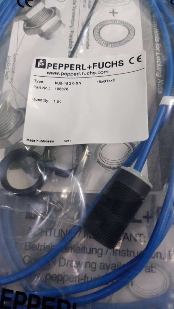 PEPPERL FUCHS INDUCTIVE PROXIMITY SENSOR,NJ5-18GK-SN,NJ5-18GM50-E2