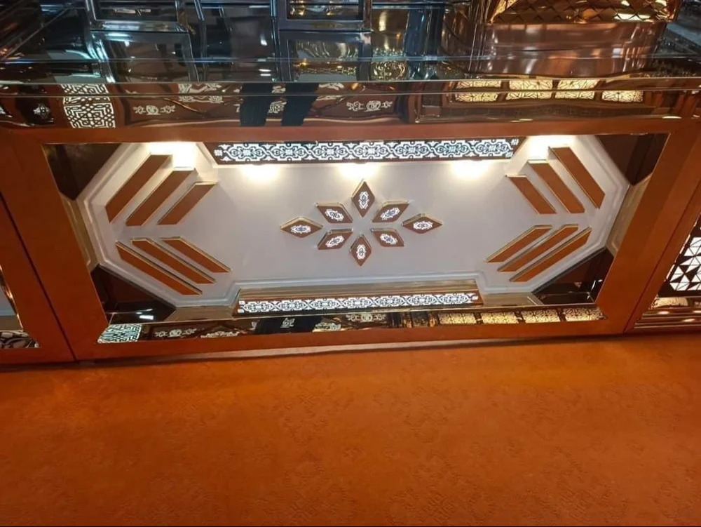 Golden Catering Led Counter