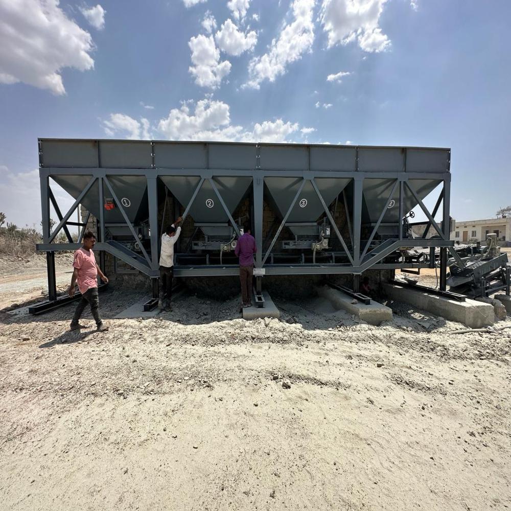 Cold Aggregate Bin Feeders - Color: Green