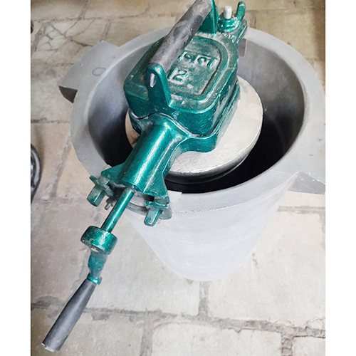 Hand Driven Kothi Ice Cream Making Machine