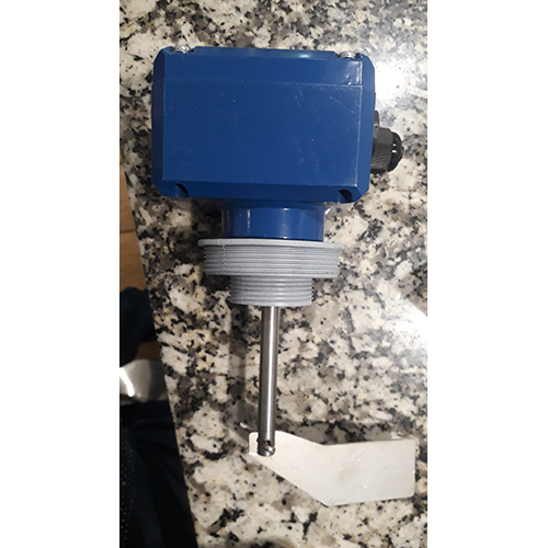 Rotary Paddle Level Switch - Color: Blue
