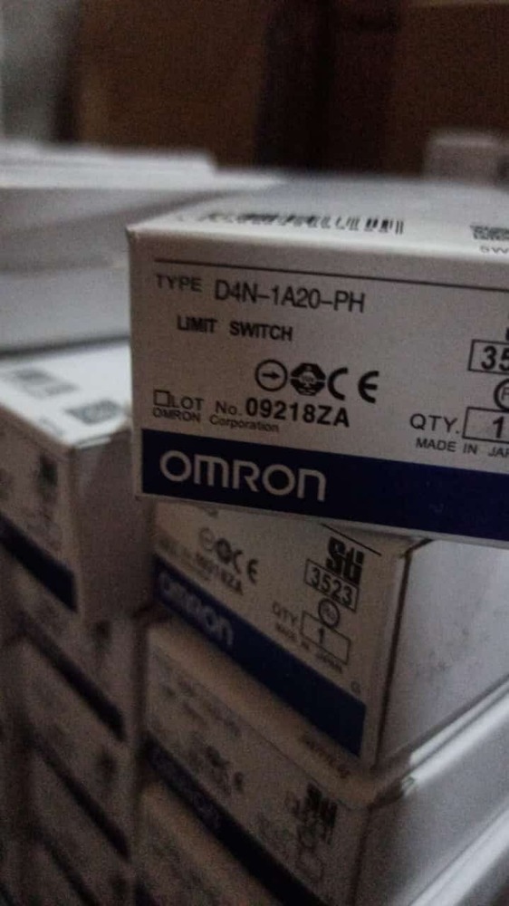 OMRON LIMIT SWITCH,D4N-1A20-PH