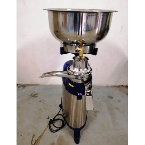 Stainless Steel Cream Separator - Color: Silver