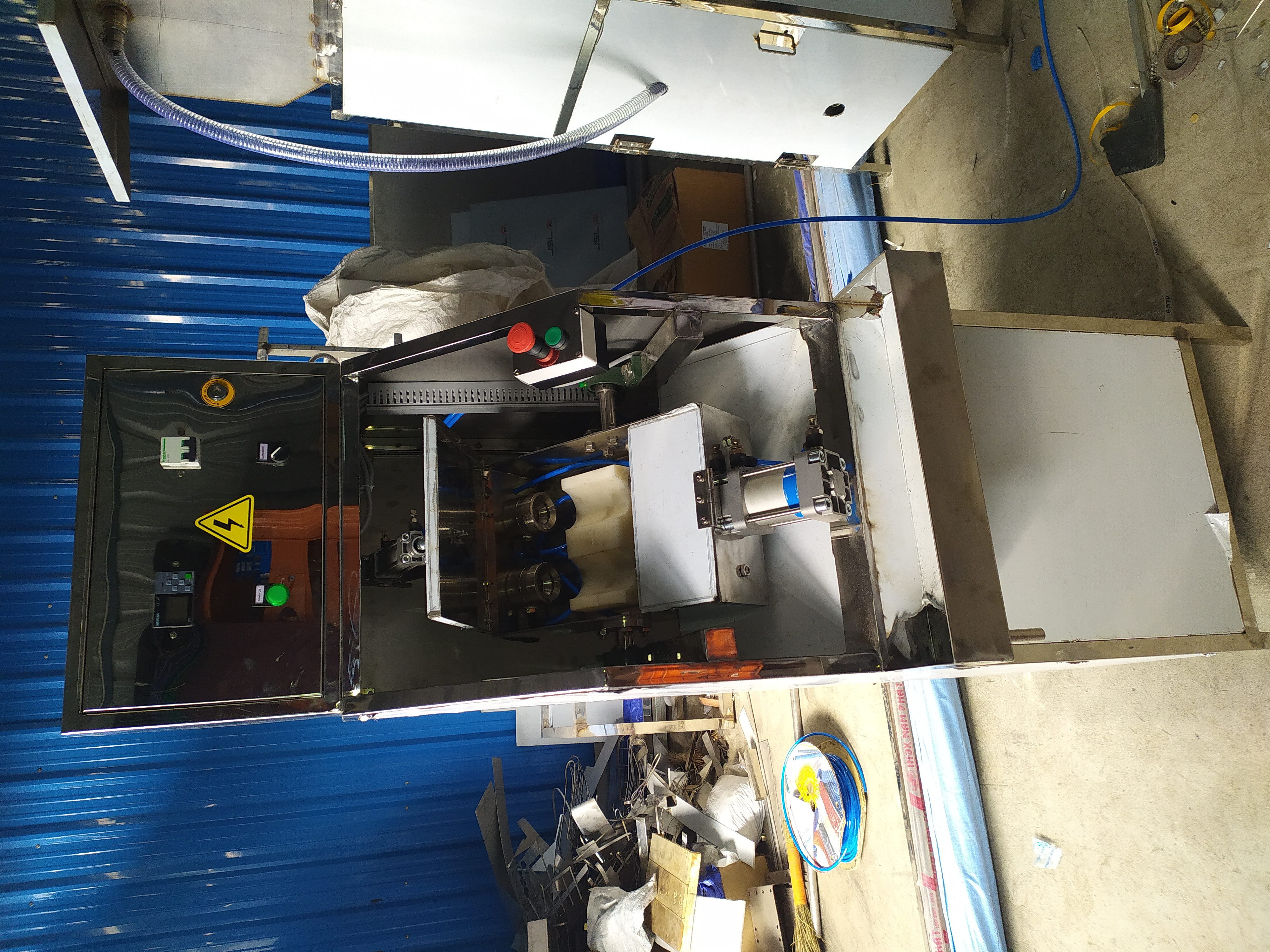 Goli Soda Maker Machine - Automatic Grade: Semi-automatic
