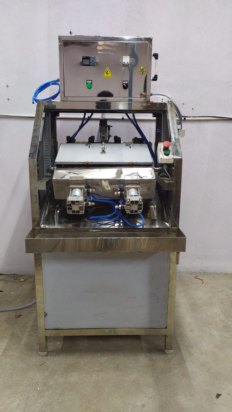 Semi Automatic Goli Soda Filling Machine - Material: Ss