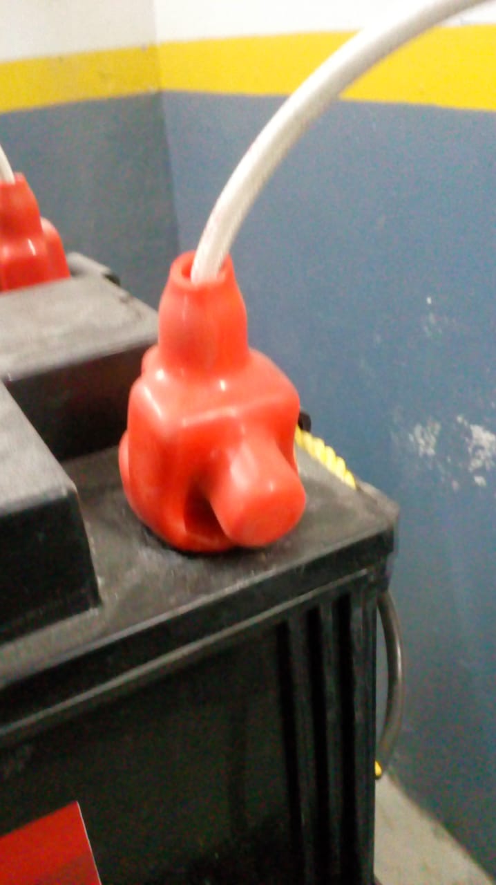 Robust Plain Pvc Battery Terminal Caps