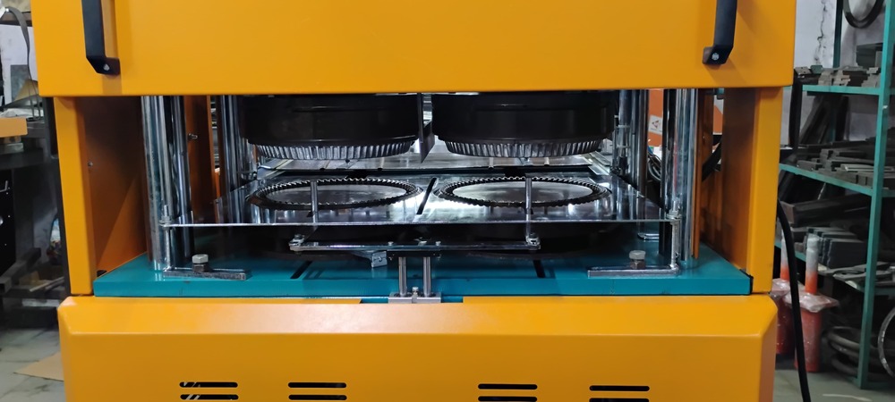 Double Die Buffet Plate Making Machine. - Capacity: 36 Pcs/min