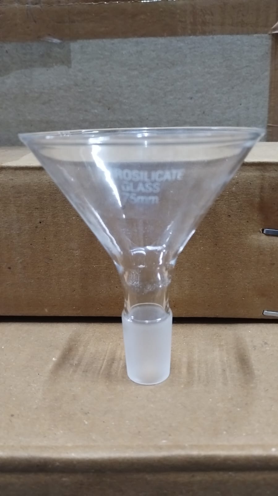 Glass Funnel - Color: Clear