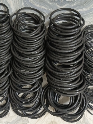 Viton O Rings - Rubber Material, Customized Size, Multicolor, 2 Millimeter Thickness | Ring Gasket Shape for Effective Sealing in Industrial Applications