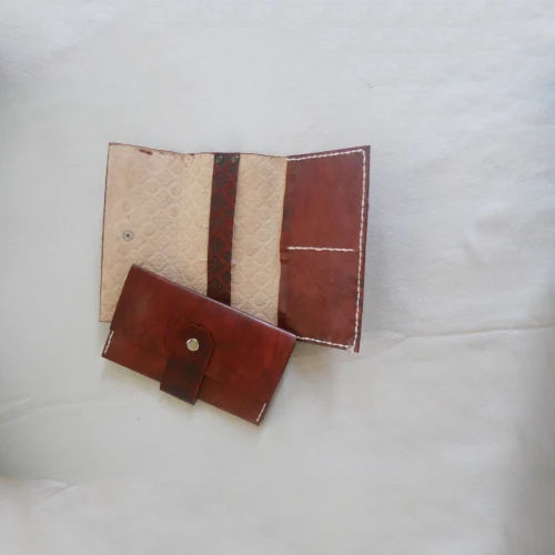 Ladies Stylish Leather Wallet - Color: Brown