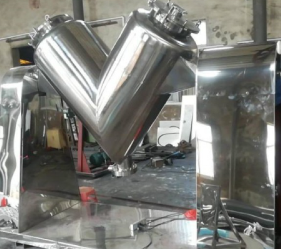 V Blender - Stainless Steel, Semi-Automatic, Silver | 220-440 Volt, 1-Year Warranty, Ideal for Pharma Applications