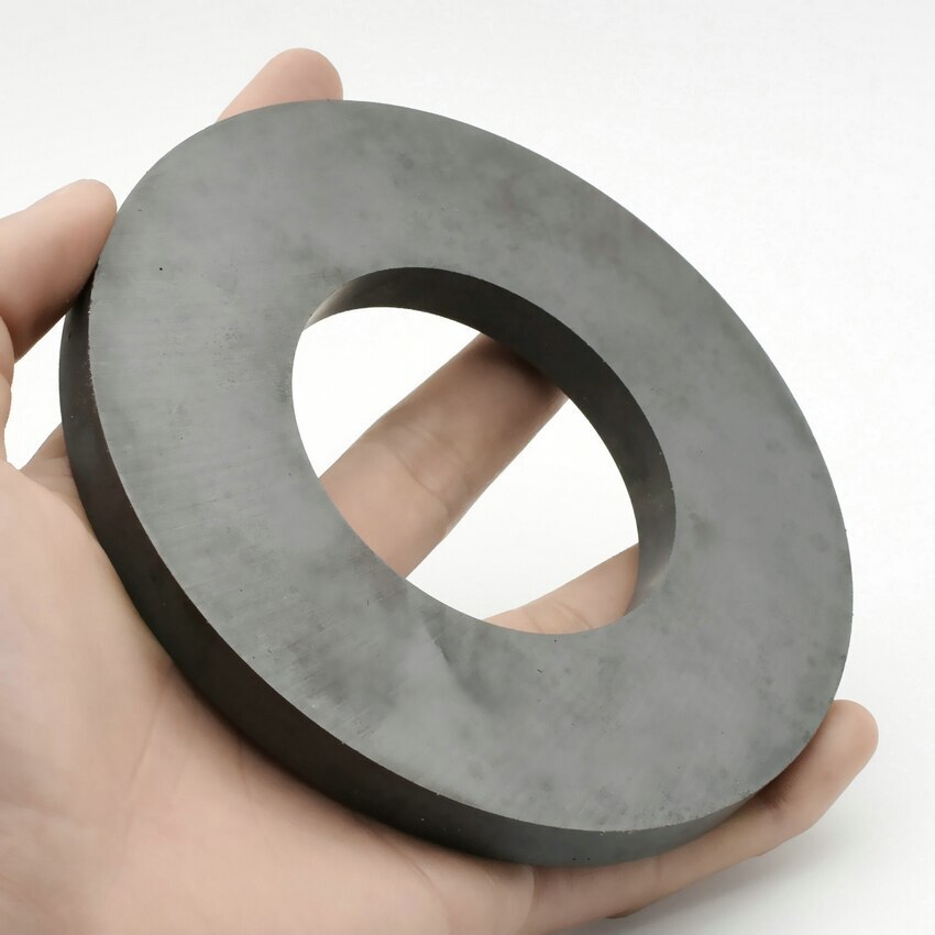 120 x 60 x 20mm Ferrite Ring Magnets