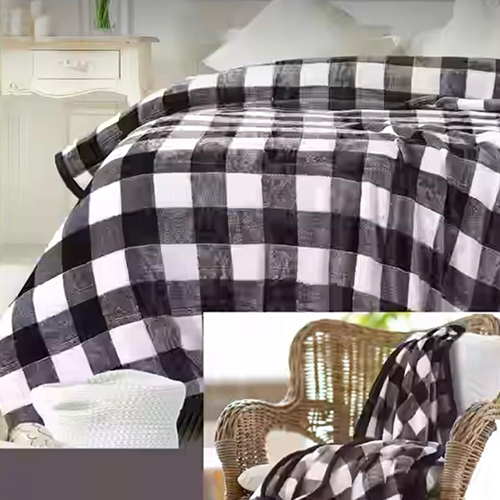 Black And White Check Double Quilt - Material: 100% Polyester