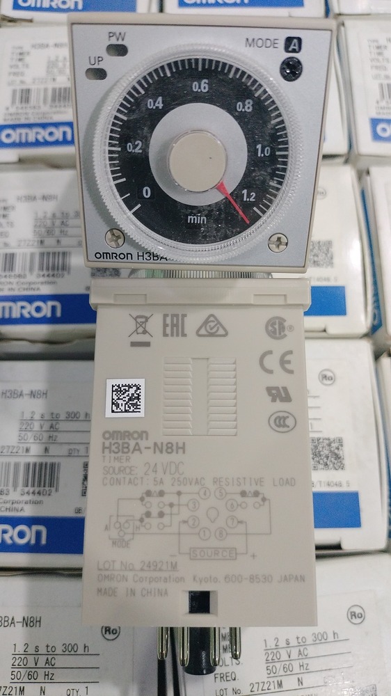 OMRON TIMER,H3BA-N8H 24VDC