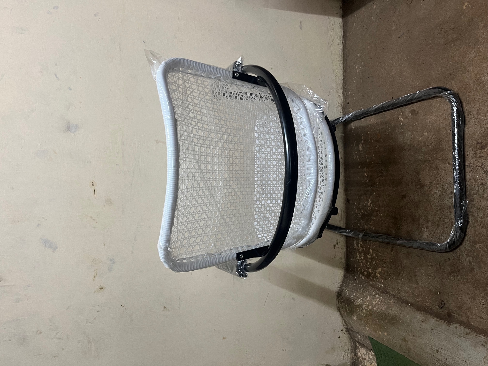 Wired Visitor Chair - Application: Office