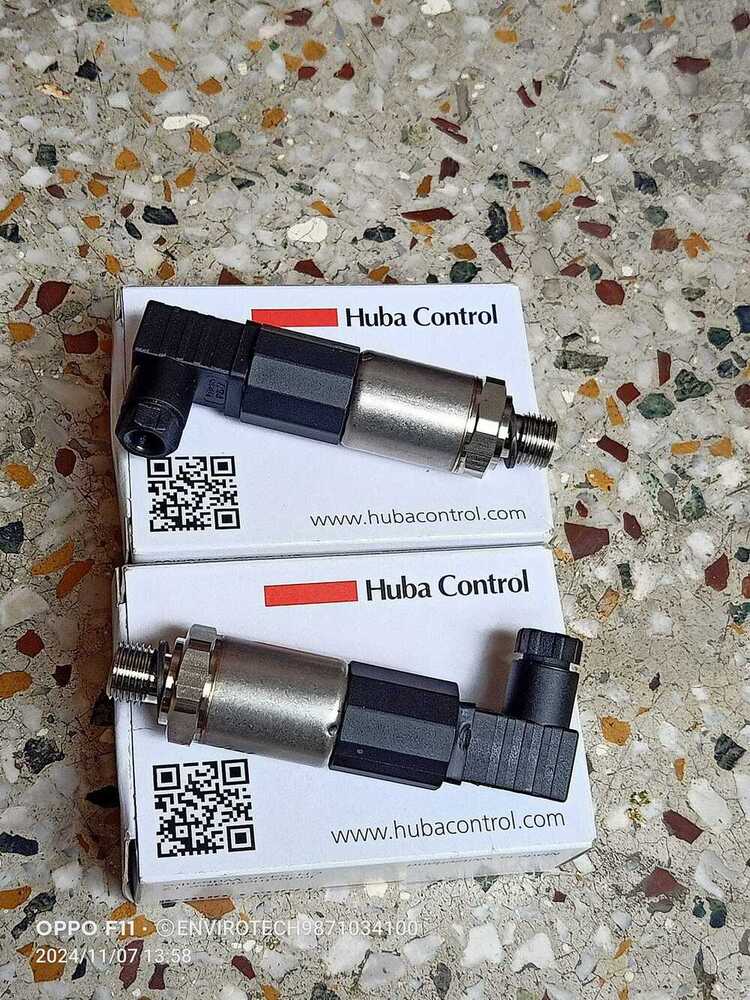 Huba Switzerland Pressure Transmitter Part No 520.940s032401 Range 0-60 Bar - Stainless Steel 1/4 Npt Connection, 24v Supply, Ip67 Rating, Quick Cable Mounting