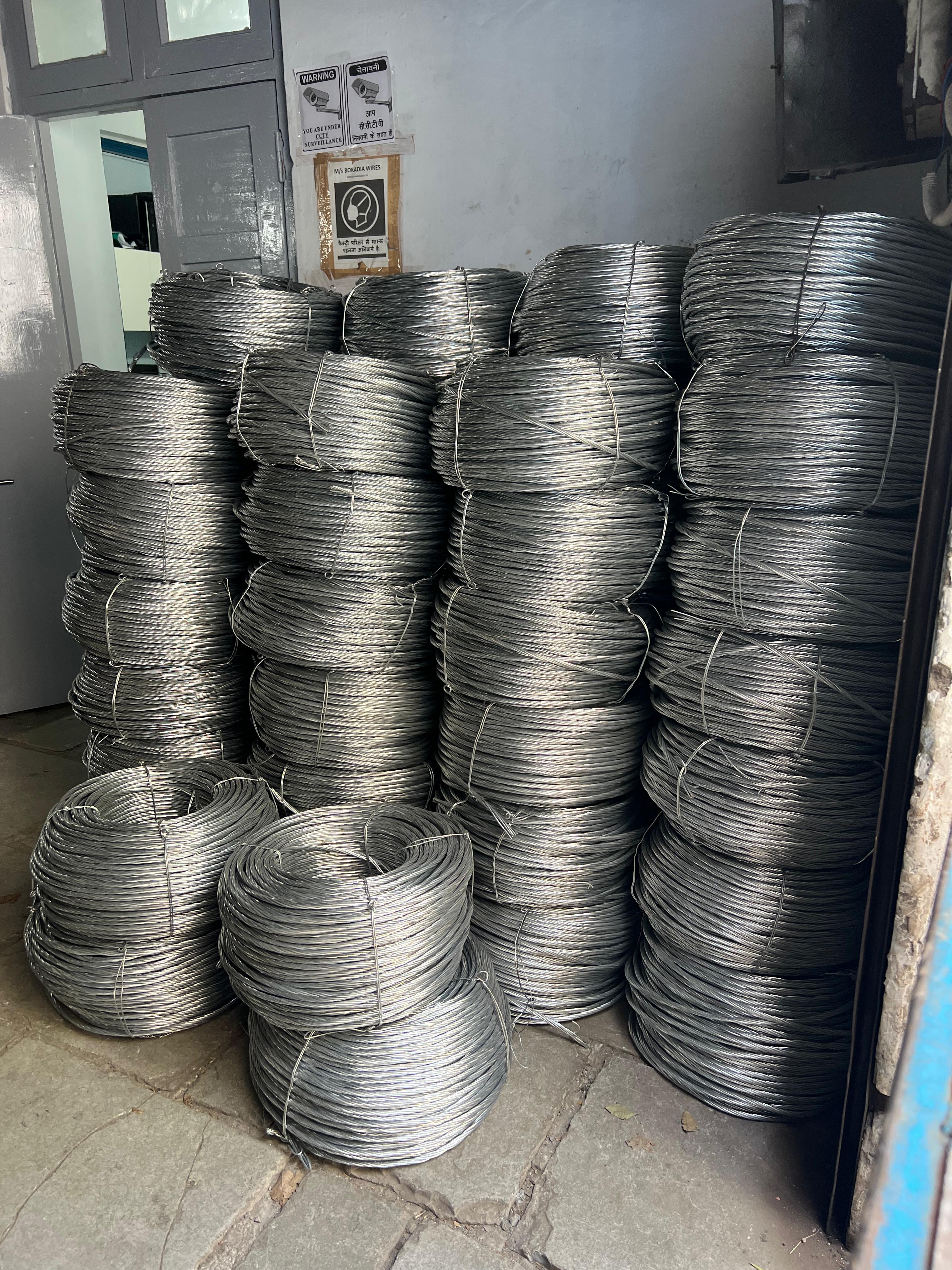 7x8 Gauge Galvanised Stay Wire - Color: Silver